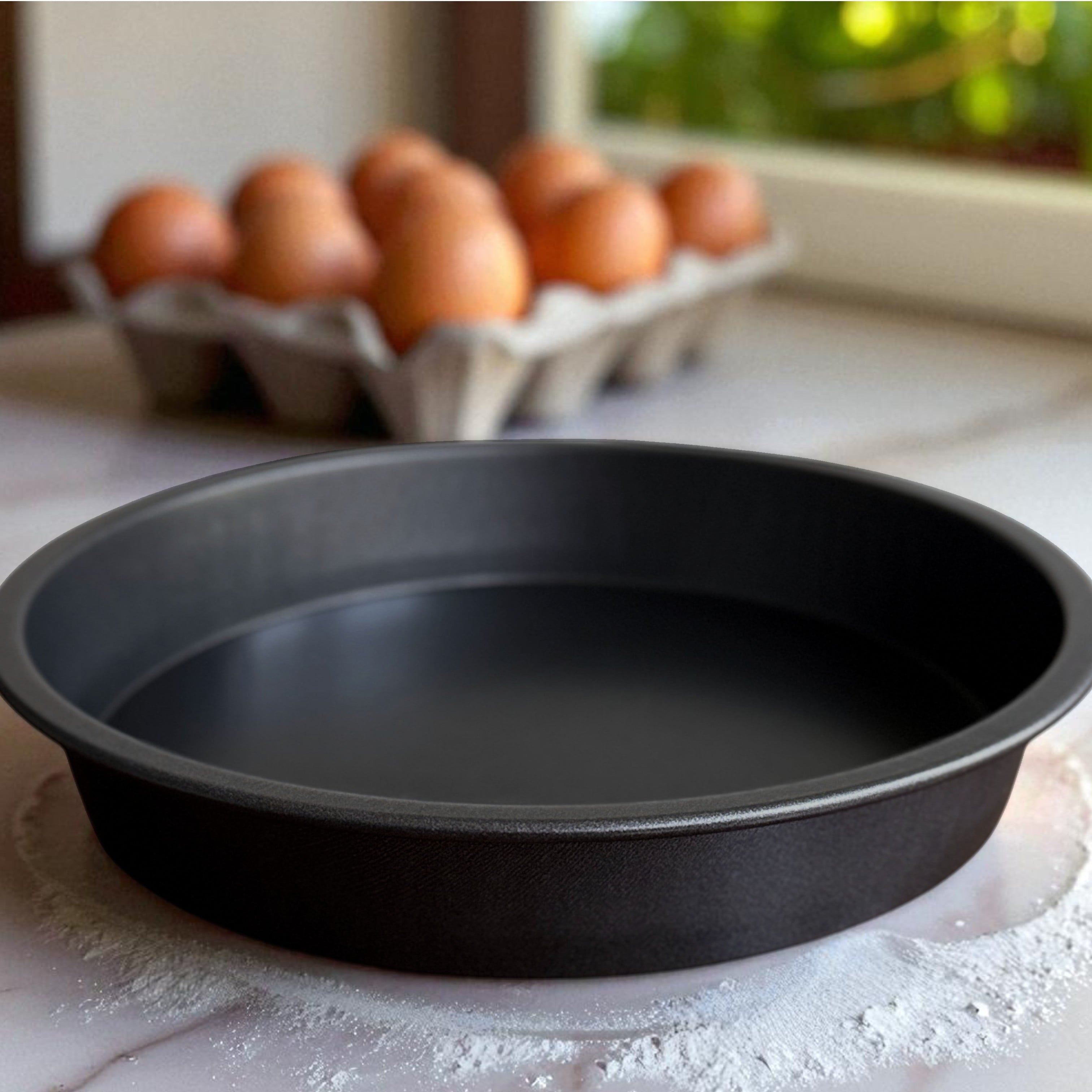 Mainstays 9" x 9" Round Nonstick Steel Cake Pan, Dark Gray - Image 3